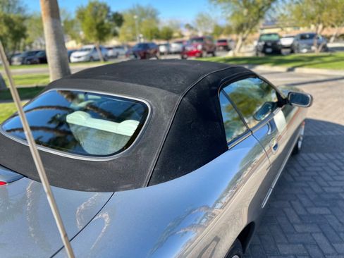 Used 2003 Jaguar XK8 Convertible image 11