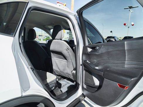 Used 2022 Ford Escape SE FWD image 12