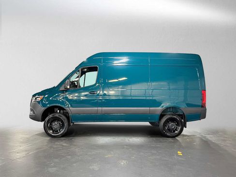 Used 2026 Mercedes-Benz Sprinter 2500 image 6