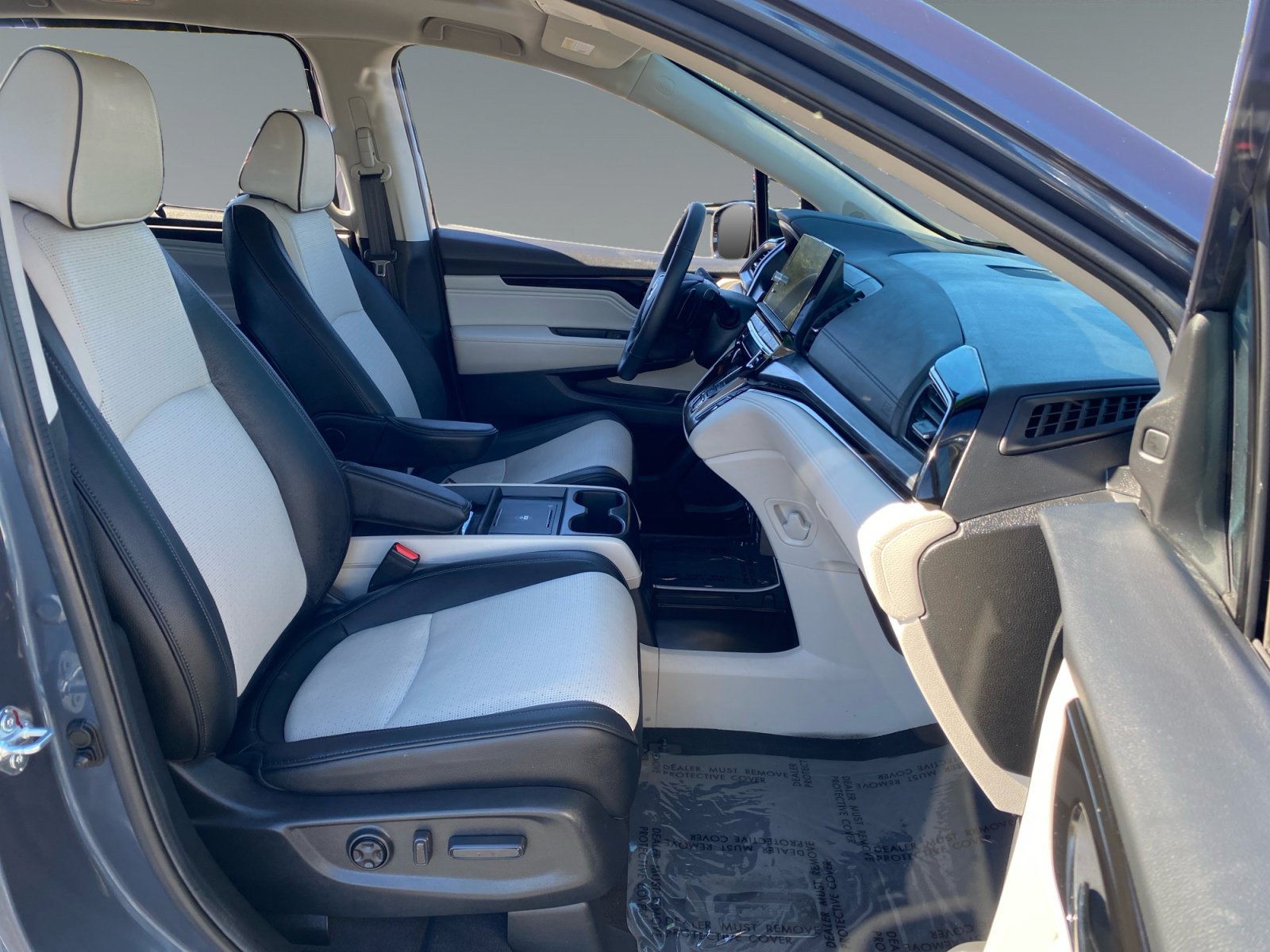 Used 2026 Honda Odyssey Elite image 15