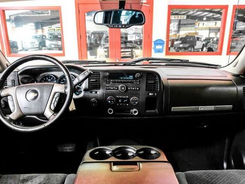 Used 2008 Chevrolet Silverado 2500 LT w/ 1LT Convenience Package image 14