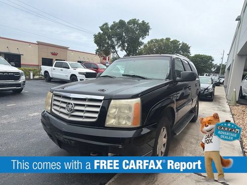 Used 2002 Cadillac Escalade AWD image 3