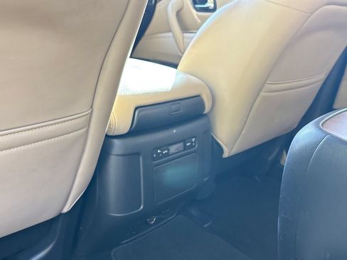 Used 2022 Nissan Armada SL w/ Captain's Chairs Package AWD/4WD image 24