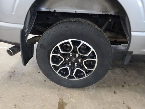 Used 2022 Ford F150 XLT w/ Equipment Group 302A High image 9