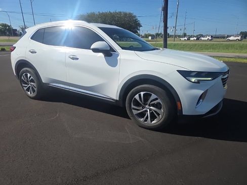 Used 2023 Buick Envision Essence FWD image 18