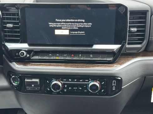 New 2026 GMC Sierra 1500 Elevation image 7