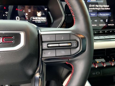 Certified 2024 GMC Canyon AT4X AWD/4WD image 24