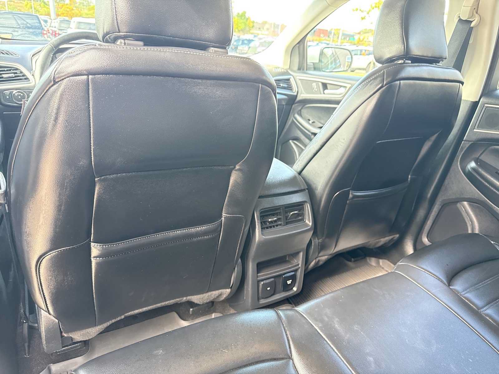 Used 2020 Ford Edge SEL w/ Convenience Package AWD/4WD image 16