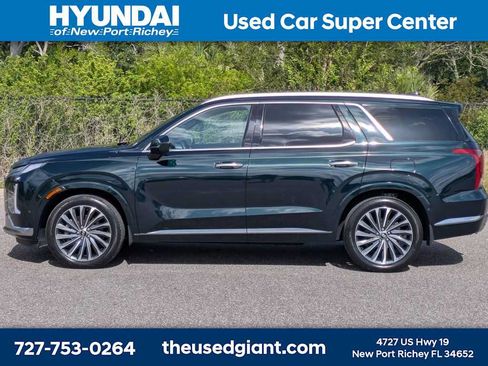 Used 2024 Hyundai Palisade Calligraphy AWD/4WD image 2