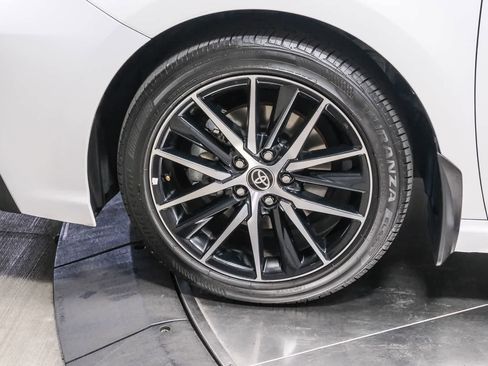 Used 2023 Toyota Camry SE FWD image 10