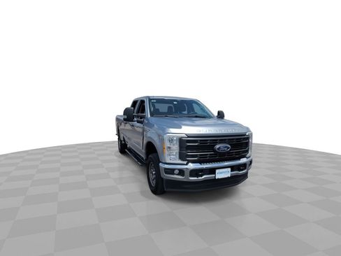 Used 2024 Ford F250 XL w/ FX4 Off-Road Package AWD/4WD image 2