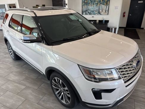 Used 2018 Ford Explorer Platinum AWD/4WD image 11