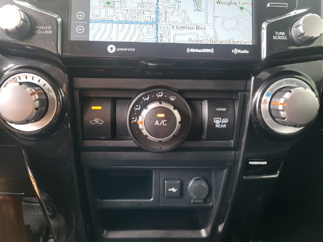 Used 2023 Toyota 4Runner TRD Off-Road Premium w/ Moonroof Package AWD/4WD image 19