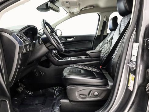 Used 2023 Ford Edge Titanium image 13