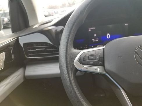 Used 2022 Volkswagen Taos S image 24