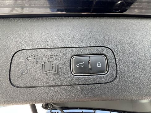 Used 2024 Lincoln Aviator Reserve AWD/4WD image 44