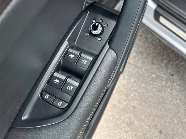 Used 2024 Audi Q5 2.0T Premium Plus AWD/4WD image 11