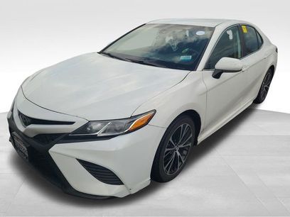 Used 2019 Toyota Camry SE