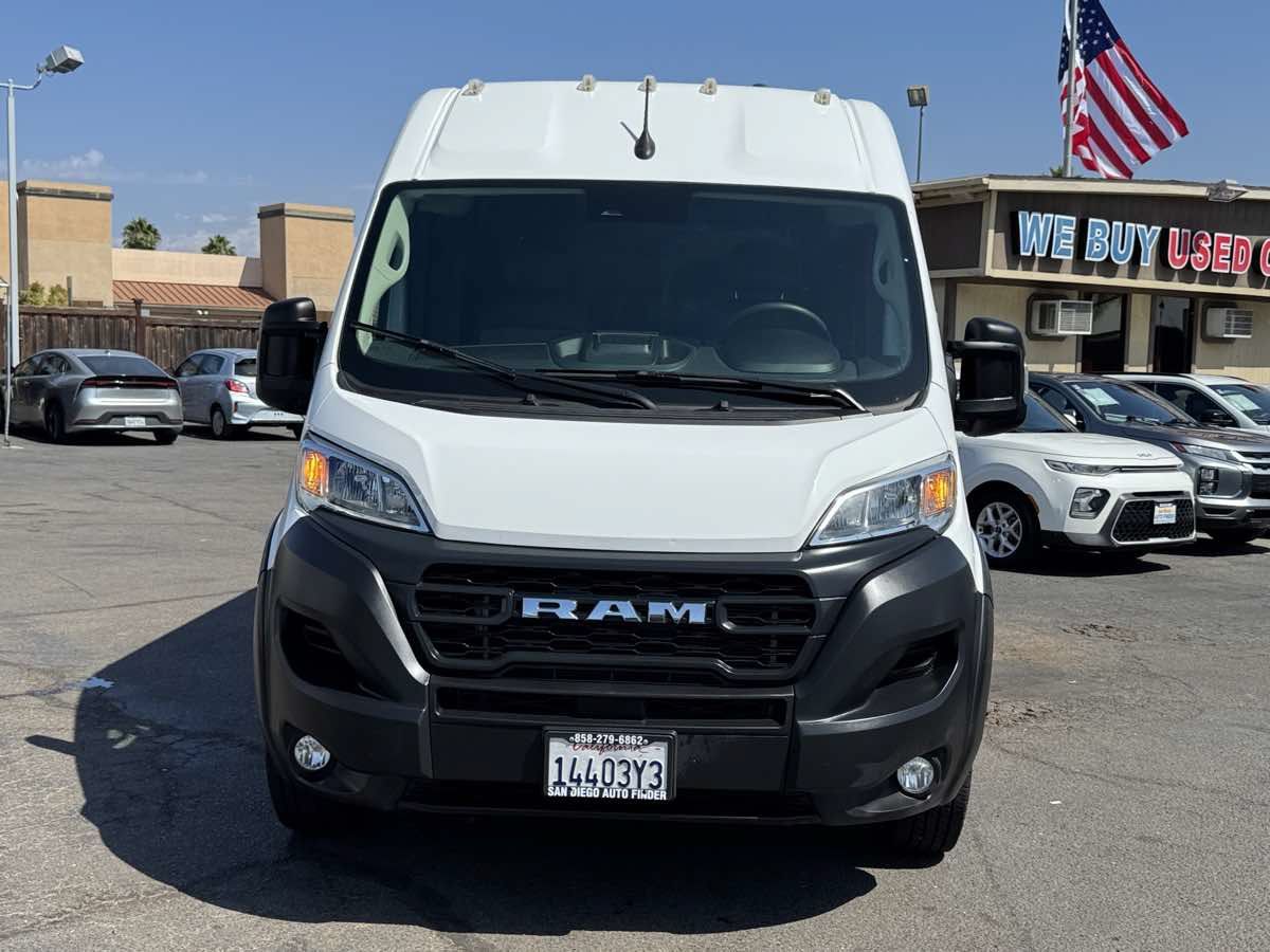 Used 2025 RAM ProMaster 2500 w/ Convenience Group FWD image 4