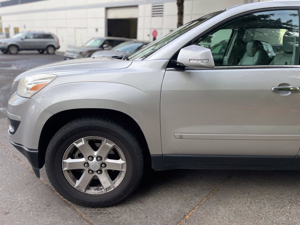 Used 2008 Saturn Outlook XR w/ Premium Trim Package FWD image 8