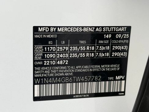 New 2026 Mercedes-Benz GLB 250 image 18