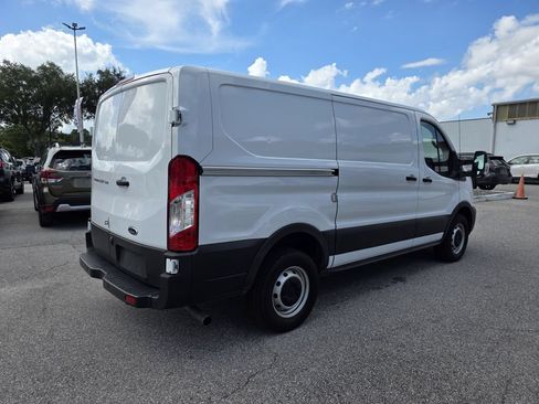 Used 2023 Ford Transit 250 Low Roof RWD image 3