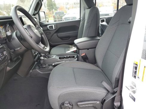 New 2026 Jeep Gladiator Sport image 12