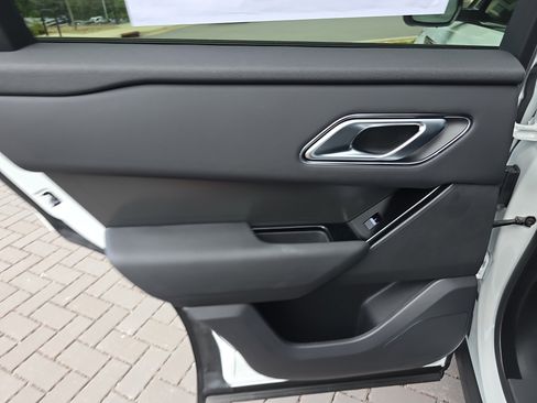 Used 2026 Land Rover Range Rover Velar S image 15