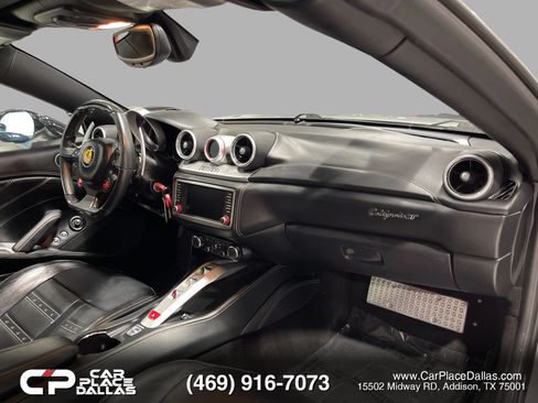 Used 2016 Ferrari California T RWD image 25