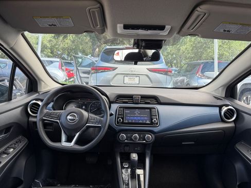 Used 2025 Nissan Versa SV FWD image 30