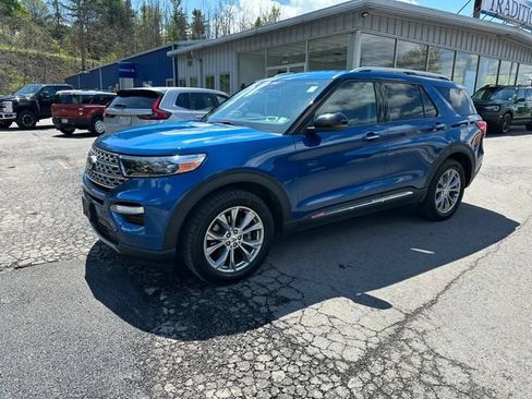 Used 2022 Ford Explorer Limited w/ Equipment Group 301A AWD/4WD image 1