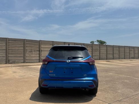 Used 2021 Nissan Kicks SR FWD image 17