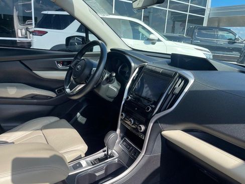 Used 2019 Subaru Ascent Limited AWD/4WD image 2