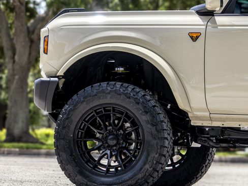 New 2025 Ford Bronco Badlands image 19