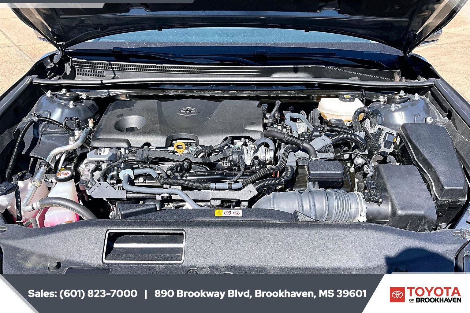 Used 2025 Toyota Camry XLE FWD image 8