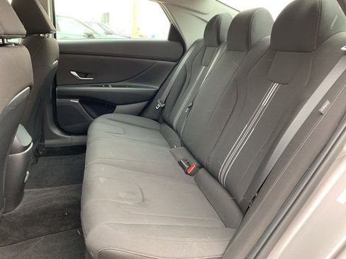 Used 2024 Hyundai Elantra SEL image 13