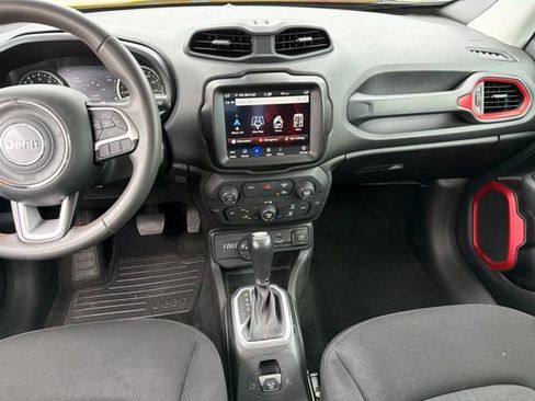 Used 2023 Jeep Renegade Trailhawk AWD/4WD image 19