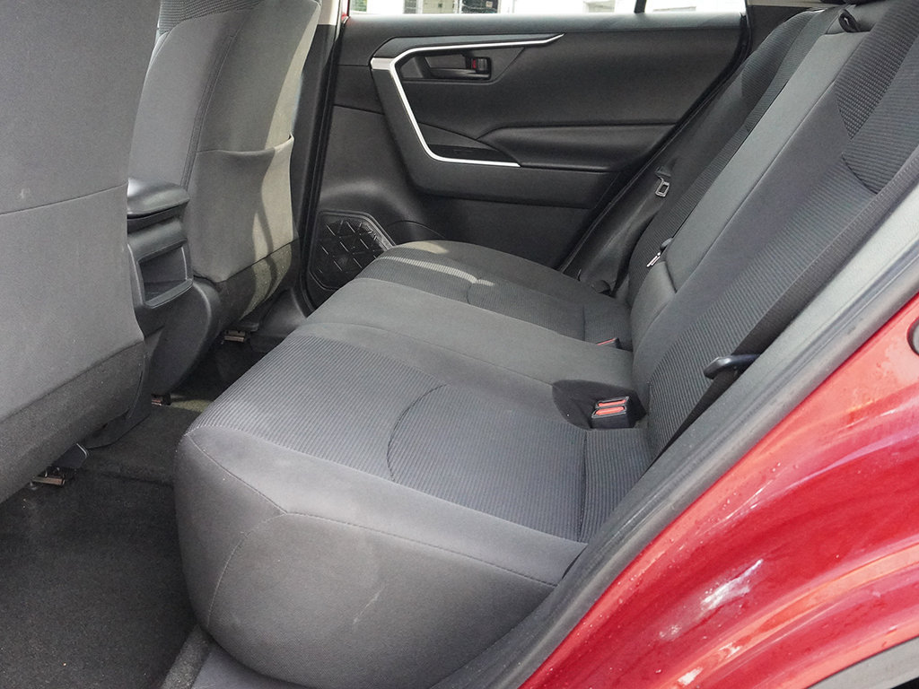 Used 2020 Toyota RAV4 LE FWD image 26