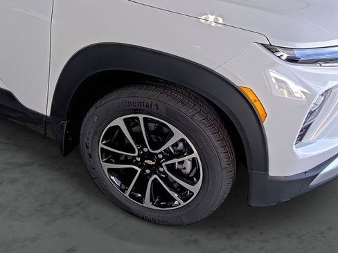 New 2026 Chevrolet TrailBlazer LT w/ Convenience Package FWD image 16
