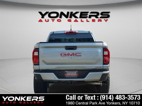 Used 2024 GMC Canyon AT4X image 9