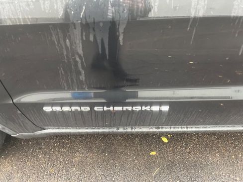 Used 2014 Jeep Grand Cherokee Laredo w/ Quick Order Package 23E image 11