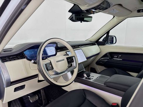 Used 2024 Land Rover Range Rover Long Wheelbase Autobiography AWD/4WD image 9