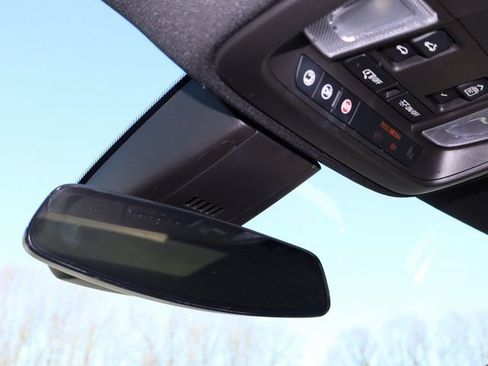 Used 2017 Cadillac XT5 Premium Luxury image 26