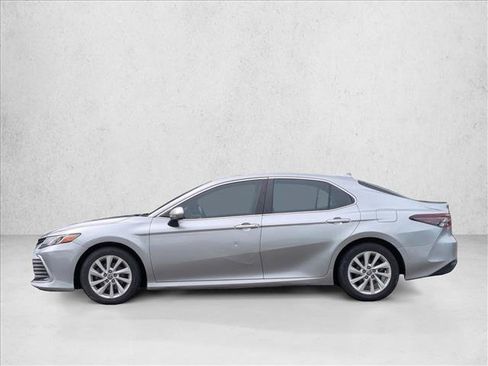 Used 2023 Toyota Camry LE FWD image 8