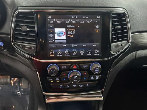 Used 2020 Jeep Grand Cherokee Altitude AWD/4WD image 20