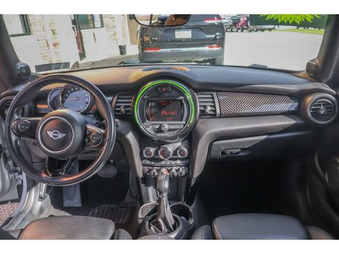 Used 2018 MINI Cooper S image 13