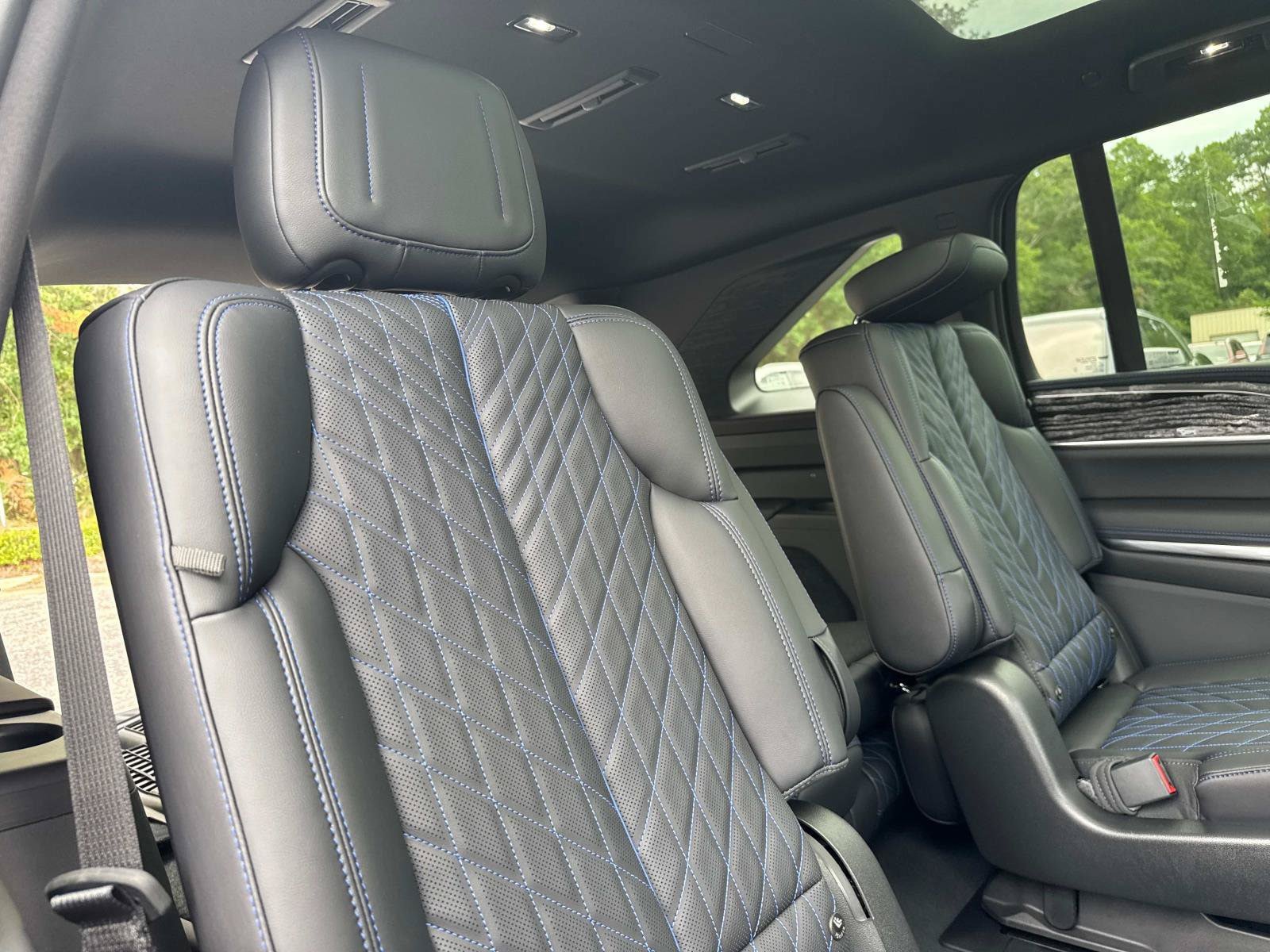 New 2026 Cadillac Escalade IQ Luxury 1 w/ LPO, Floor Liner Package AWD/4WD image 29