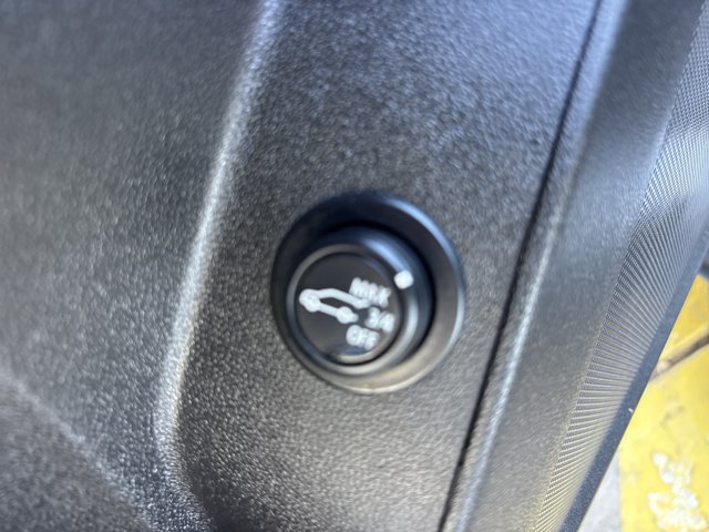 Used 2024 Chevrolet Equinox LT FWD image 21