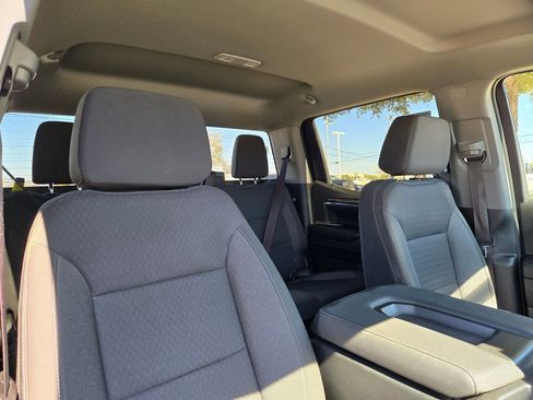 Used 2023 Chevrolet Silverado 1500 LT image 31