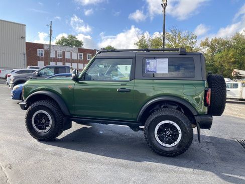 Used 2023 Ford Bronco Badlands image 5